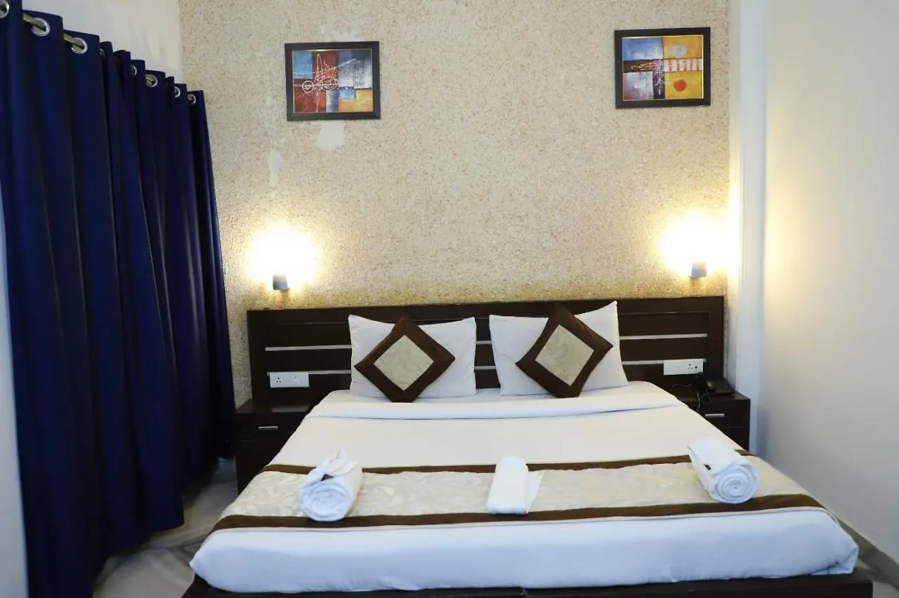 אגרה Hotel Tara Palace By Goyal Hoteliers